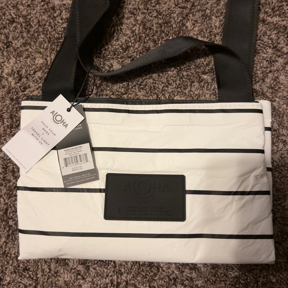 Aloha Collection Black and White Striped Daytripper Bag